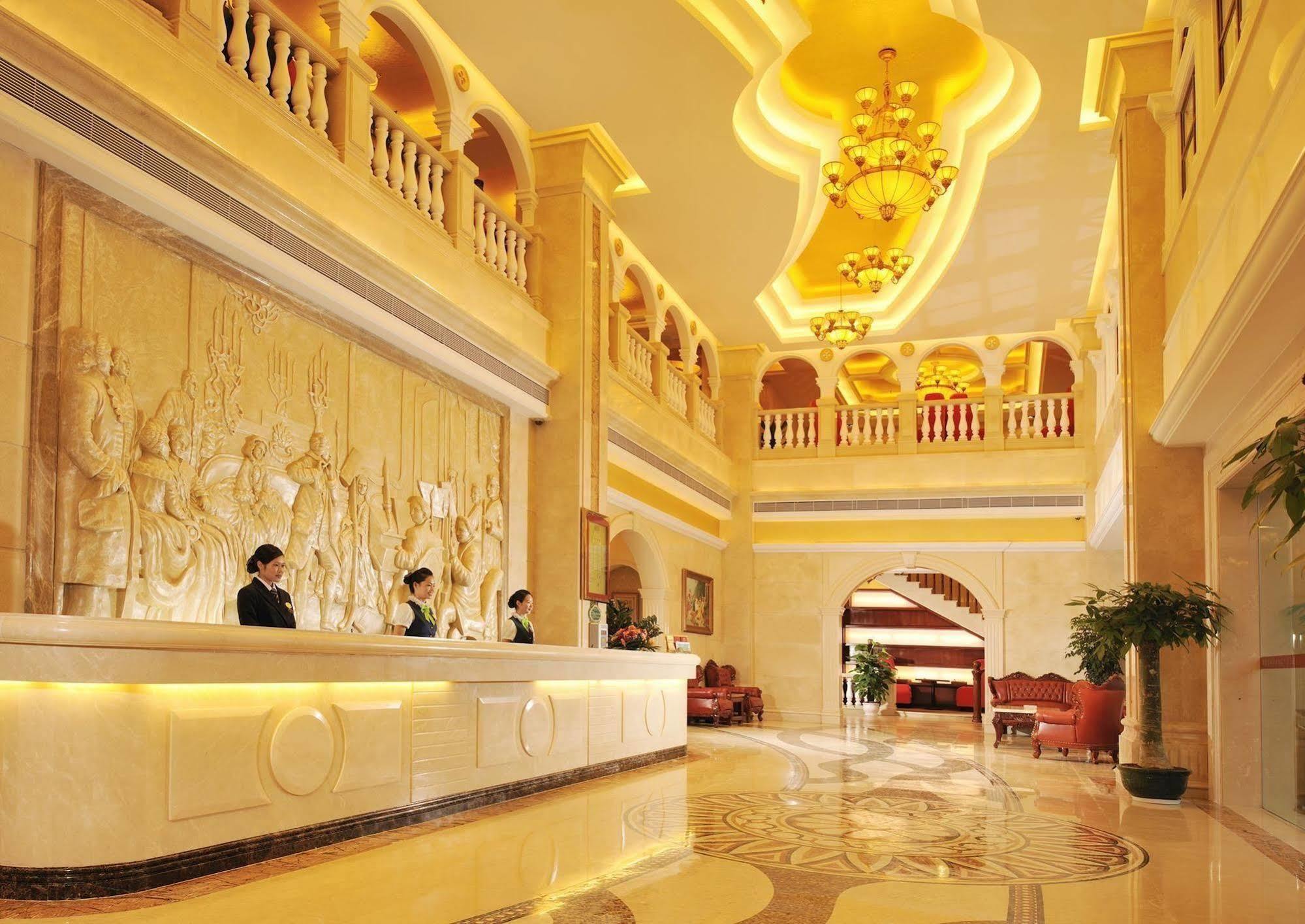 Vienna Hotel - Shenzhen Higher Education Mega Center Екстер'єр фото