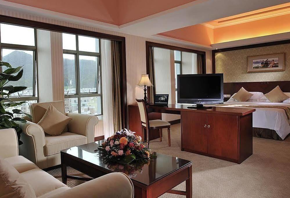 Vienna Hotel - Shenzhen Higher Education Mega Center Екстер'єр фото